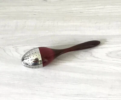 Tea Infuser Plastic with Stainless Strainer Color Red. - Image 1 of 4