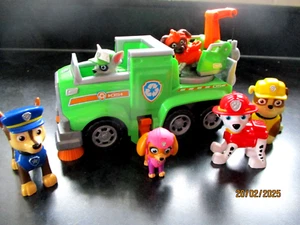RARE Paw Patrol Rocky’s City Hall Rescue Adventure Bay véhicule et chiots voir photos - Photo 1/8