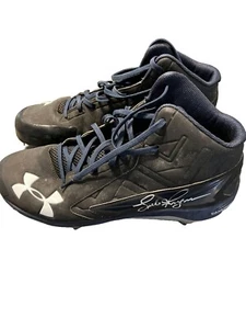 Von Luke Gregerson signierte Stollen - Player's Closet Project - Bild 1 von 2