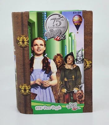 Rompecabezas Mago de Oz 75 Aniversario 1000 Piezas 19.25" x 26.75" Caja Abierta Foto 1 de 4