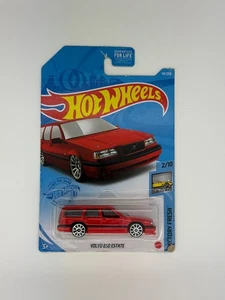 Volvo 850 Estate 2021 Hot Wheels rojo - tarjeta defectuosa #43/250 nueva de fábrica - Imagen 1 de 1