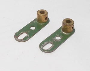 2 x Meccano Crank with Boss - green-  part 62 (A) - Picture 1 of 1