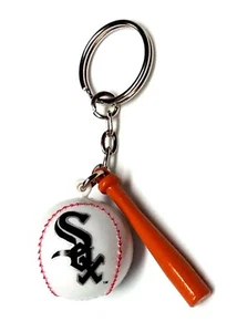 CHICAGO WHITE SOX KEYCHAIN BALL & BAT 1" ROUND BALL LICENSED NEW MLB CHARM PULL - Picture 1 of 2