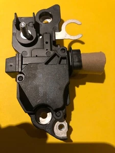 Holden Astra Barina Bosch type Alternator Voltage Regulato - Picture 1 of 2