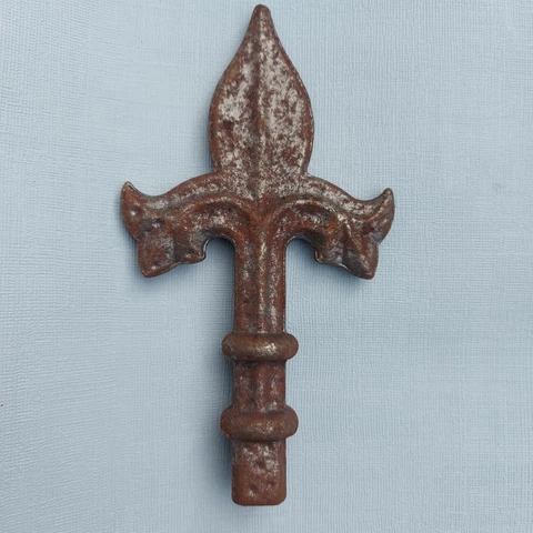 1 VINTAGE WROUGHT IRON GARDEN GATE FENCE FINIAL  ARCHITECTURAL SALVAGE GOTHIC Cover