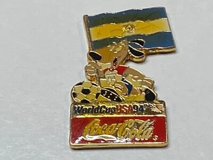 Vintage Coca-Cola Coke 1994 World Cup Soccer Lapel Hat Pin Team Argentina Flag - Picture 1 of 2