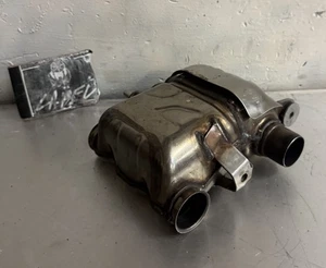 2016-2018 Triumph Bonneville T120 Thruxton 1200 Catalytic Converter Box T2202417 - Picture 1 of 11