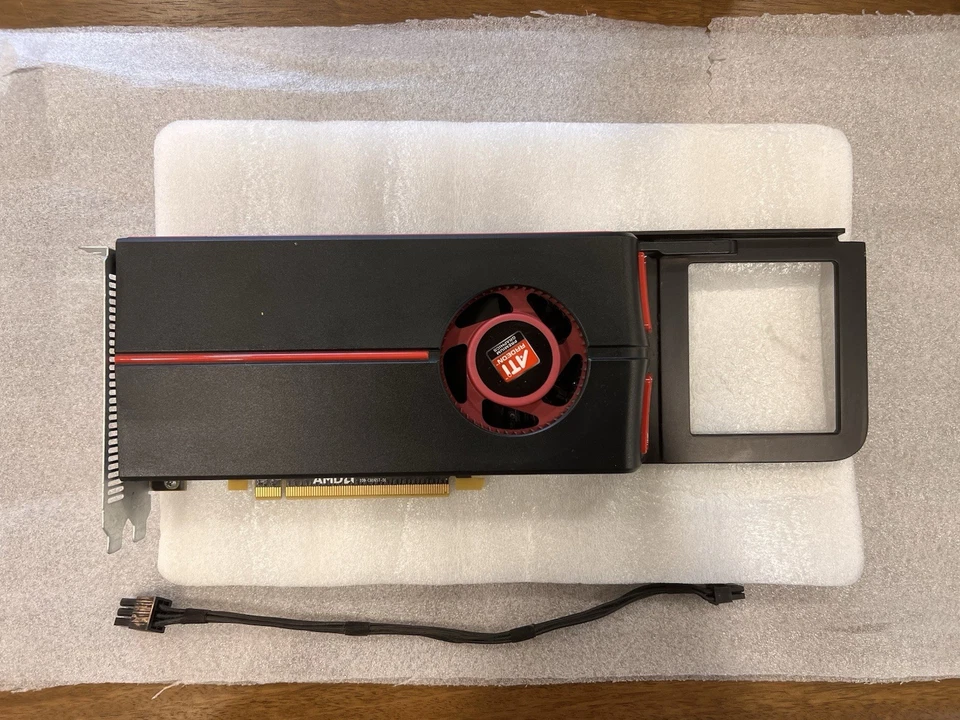 Tarjeta de video genuina Apple Radeon HD 5770 1 GB para Mac Pro 4,1 5,1 2009 2010 - 2012 Foto 1 de 4