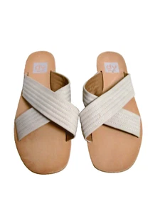 Dolce Vita Lendon beige gesteppte Sandalen mit Kreuzriemen Größe 9 neu ohne Karton B27 - Bild 1 von 6