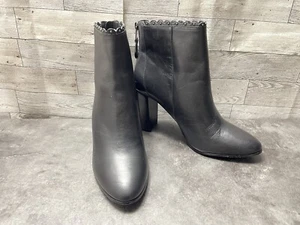Coach Boots Women 8.5B Terence Shoes Black Leather scalloped Studs Comfort Ankle - Picture 1 of 17
