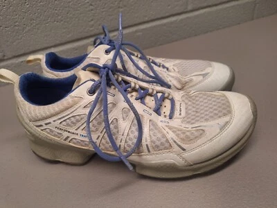 Zapatillas deportivas Ecco Biom Fjuel de malla para mujer talla 6 EUR talla 37 blancas Foto 1 de 4