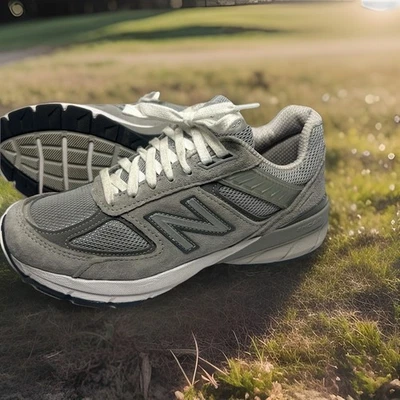 New Balance 990v4 Hecho en EE. UU. Gris Plata Mujer’s Talla 6 Foto 1 de 4