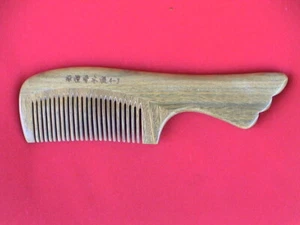 6.69" SUPERIOR QUALITY SANDAL WOOD COMB W/HANDLE- FOR NORMAL/FINE HAIR! NEW! - Picture 1 of 2