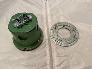 Electrical Floor Box Flush Mounted Cast Iron Round 2 Screw Plugs Cover 812 UL - Picture 1 of 9