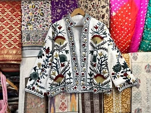 Chaqueta bordada hecha a mano Suzani, abrigo de otoño otoño invierno, abrigo bordado - Imagen 1 de 9