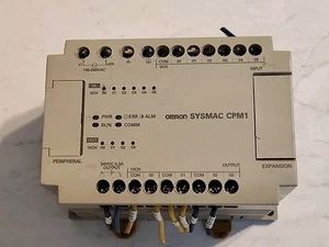 Controlador Programable Omron CPM1-10CDR-A 100-240VAC 50/60Hz 60VA 24VDC Usado - Imagen 1 de 4