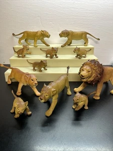 Vintage AAA raro leone di gomma, leonessa e cuccioli intero orgoglio giungla safari PVC C7 - Foto 1 di 11