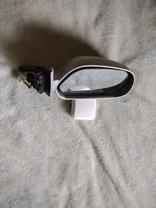 1996 Mitsubishi Galant Passenger Side Mirror - Silver - Picture 1 of 3