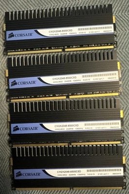 Corsair Dominator 4x 1 Go DDR2, 1066 MHz, 5-5-5-15, CM2X2048-8500C5D 2048 Mo - Photo 1/2