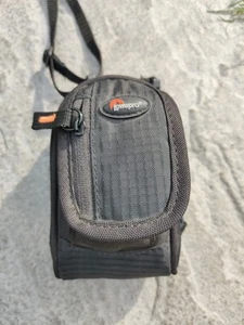 Lowepro Ridge 20 Small Compact Camera Travel Case Bag Black - Picture 1 of 8
