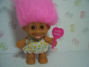 I LOVE MY GRANDMA - Muñeca Russ Troll de 3" - NUEVA EN ENVOLTURA ORIGINAL - Rara - Imagen 1 de 7