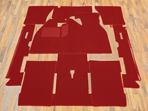 compl. Juego de alfombras para VW Escarabajo México 78-85' corbata rojo oscuro con reposapiés - Imagen 1 de 3