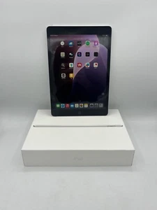 iPad 10.2 (2021) 9e génération 256 Go - WiFi - argenté - Photo 1/2