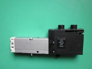 Magnetventil Festo VSVA-B-B52-ZD-A2-1T2L-SA SA235697D - NEU - Picture 1 of 3