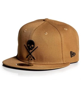 Sullen Men's Badge Fitted Flat Bill Hat - Picture 1 of 15