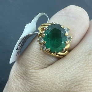 14KYGF Emerald Like Green Stone Ring with Diamond like Accents Size 5.5 - Picture 1 of 7