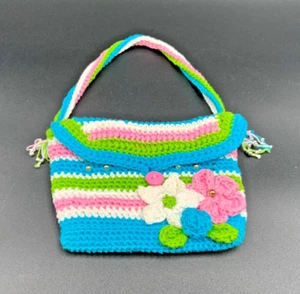 Pastellfarben handgehäkelt Blumen Kinder Handtasche Knopfverschluss 6 1/2" - Bild 1 von 5