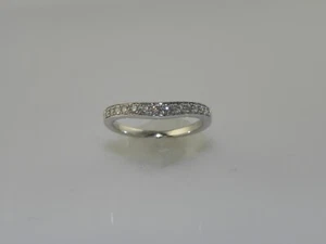LADIES ESTATE SHANE & CO 1/4 CT TW WHITE GOLD CURVED DIAMOND BAND WITH MILGRAIN - Picture 1 of 6