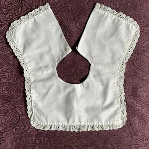 Childs Collar White Eyelet with Gathered Trim One Mother of Pearl Button - Picture 1 of 3