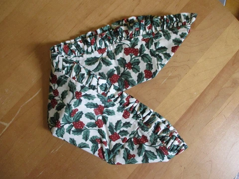 Longaberger BREAD Basket Liner - TRADITIONAL HOLLY - 2 Available Cover