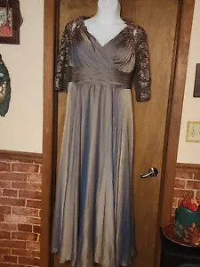 La Femme Plus Size Mother of the Bride Lace Back Satin Trumpet Gown 20 NWT - Picture 1 of 10
