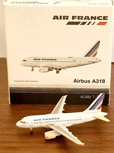 Herpa Air France A318, Reg. F-GUGO, Artículo Nº 535779, 1/500 - Imagen 1 de 3