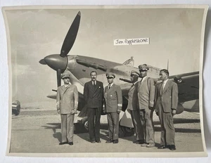 The Shah Of Iran Piloting A Hawker Hurricane Aircraft 1947. Original Press Photo - Picture 1 of 4