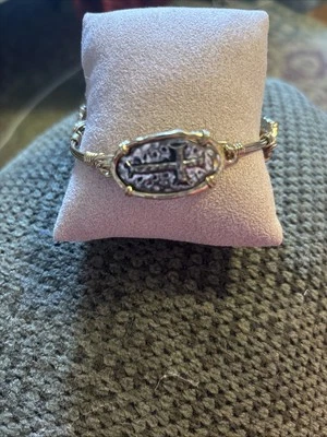 Pulseira de 3 fios cruzados tom dourado e estanho 7"" - Imagem 1 de 4