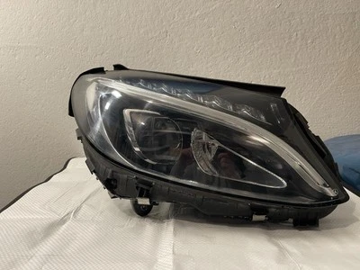 Mercedes W205 Scheinwerfer rechts   BESCHÄDIGT   A2059062604 - Bild 1 von 4