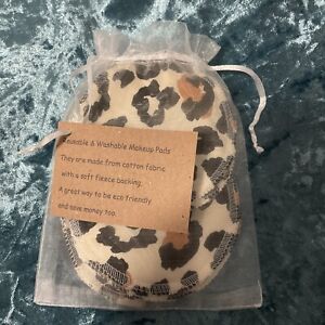 8 x  Leopard Print Reusable Make Up Pads, Face Wipes & Gift Bag - Eco Friendly 