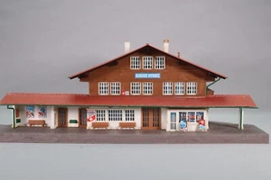 DD008 KIBRI 39508 train Ho 1/87 maquette montée Gare de montagne Blausee Mitholz - Picture 1 of 9