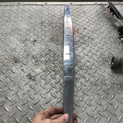 03-05 INFINITI FX35 FX45 PORTÓN TRASERO MALETERO CROMO MANIJA MOLDURA Foto 1 de 4