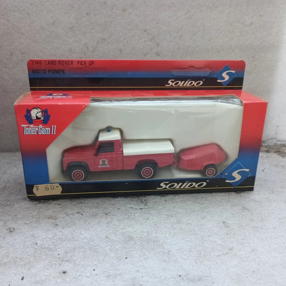 SOLIDO MADE IN FRANCE ECH 1/43 3146 LAND ROVER PICK UP ET TONNE  NEUF EN BOITE - Photo 1/1