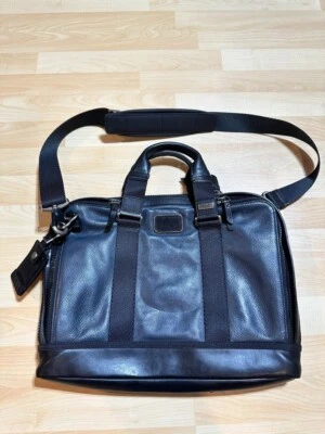 Used Tumi Andrews Slim Brief Alpha Bravo Gray Leather 92390DSK2 $495 - Image 1 of 4