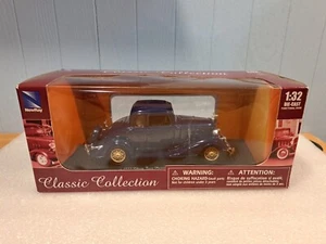 1:32 NewRay-1933 Chevy Two Passenger 5 Window Coupe Classic Collection Mod. - Picture 1 of 11