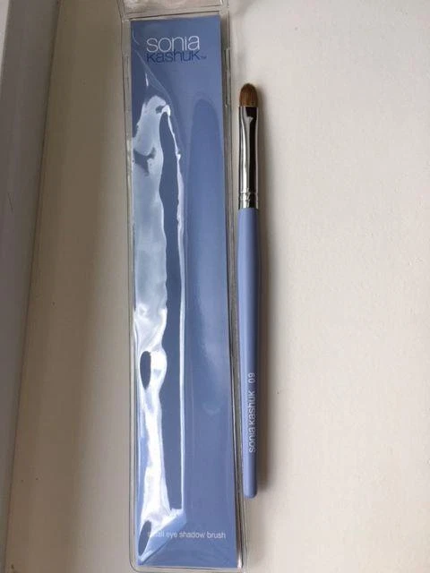 SONIA KASHUK Small Eye Shadow Brush 09 Sable Hair New in Package - Image 1 of 1