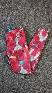 Maison Scotch Red Patterned Abstract Floral Skinny Small Womens Jeans W26 L32 - Picture 1 of 18