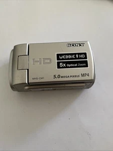 Sony MHS-CM1 Webbie Camcorder 5.0 Mega Pixels MP4 5X Silver - Picture 1 of 8