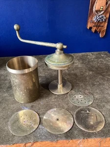 A Vintage Brass press- jamboli - Kitchenalia Indian By Lalit Used Tarnished - Picture 1 of 4