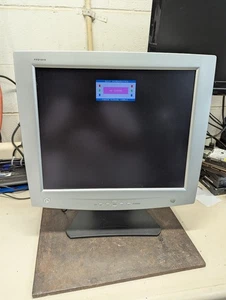 Vintage Gateway Monitor FPD1810 18.1" LCD Retro Gaming Black Silver! OEM CORD - Picture 1 of 4